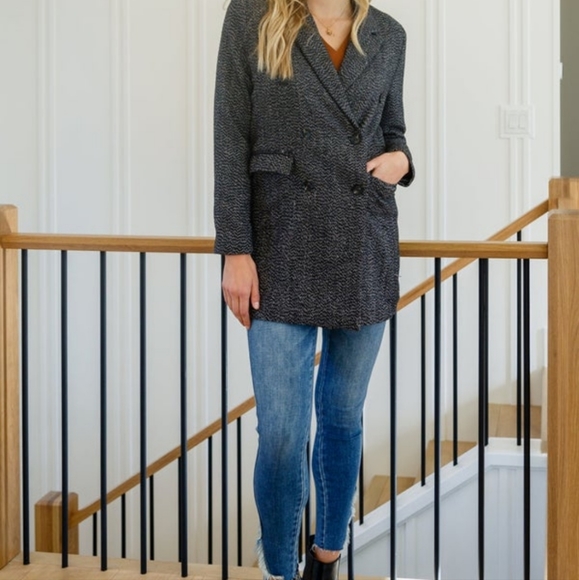 NWT beautiful blazer - Picture 3 of 16